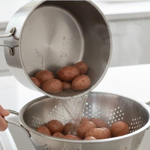 Step 4: Draining the Potatoes Step 4: Draining the Potatoes